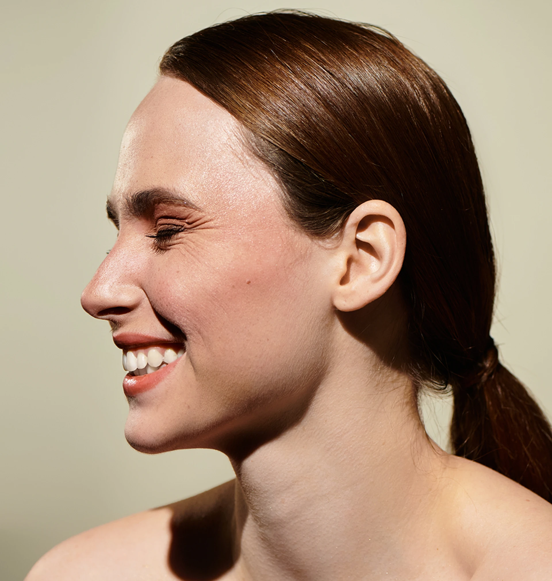 femme de profil femme de profil